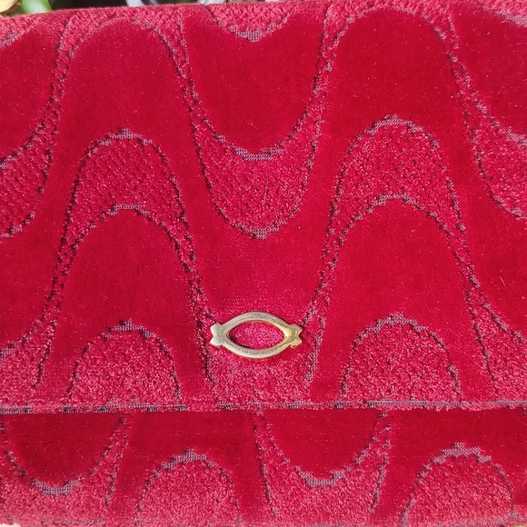 '60s Vintage Cherry Red Lewis Carpet Bag - Picture 6 of 9